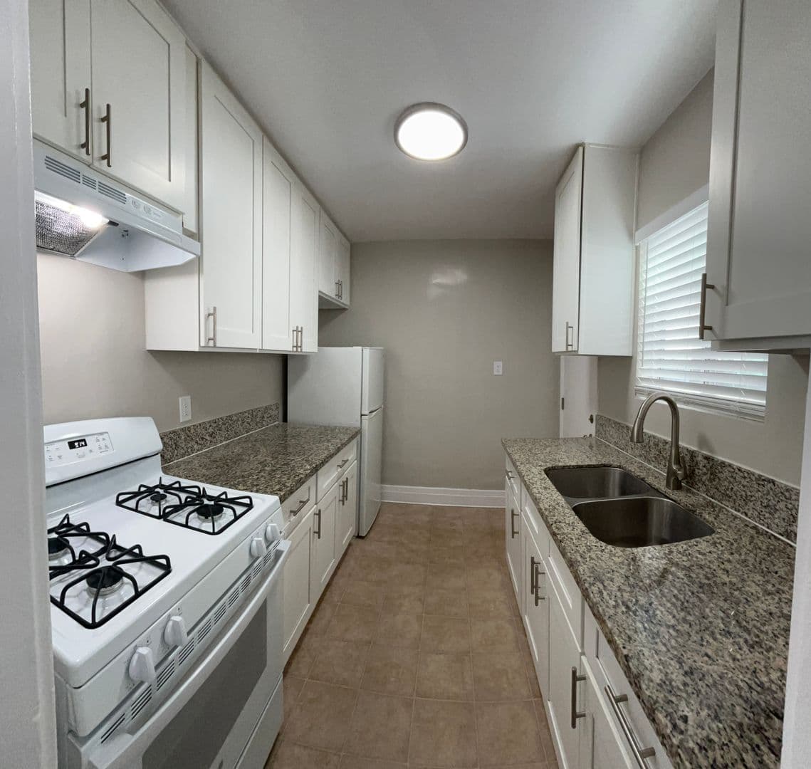 LONG BEACH Apartment: 1344 OHIO AVE