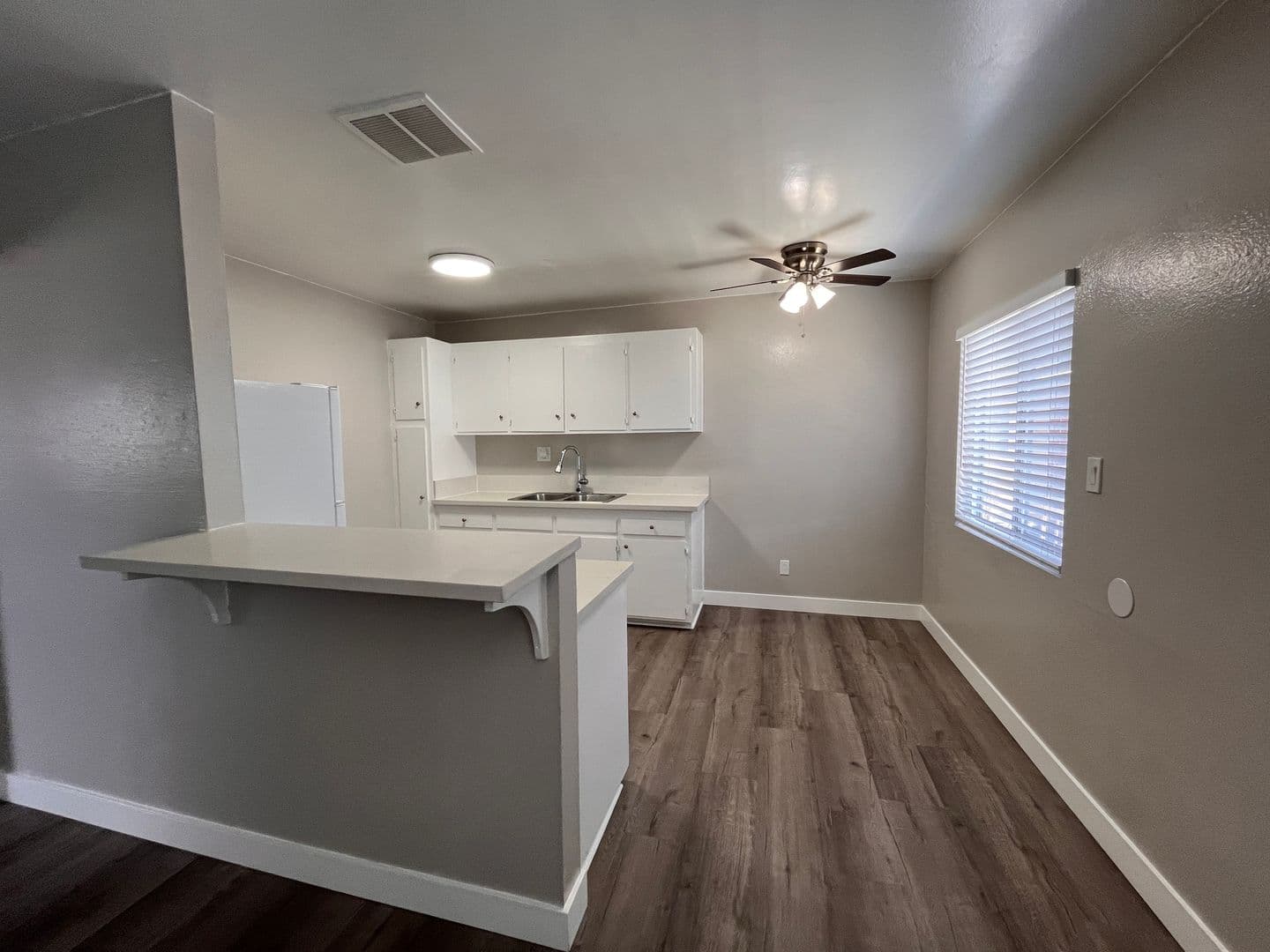 GARDENA Apartment: 14517 S VERMONT AVE