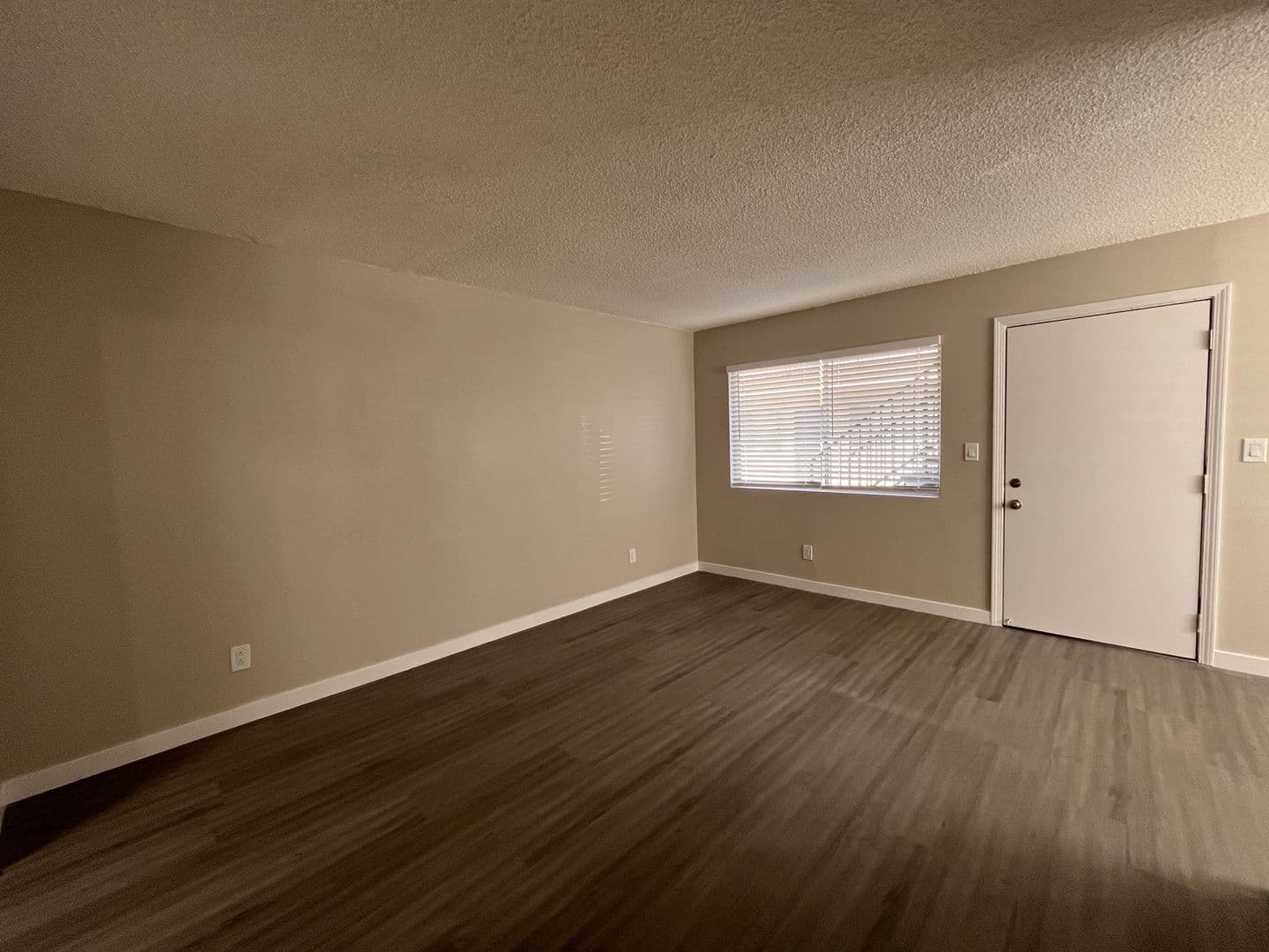 LONG BEACH Apartment: 1550-1604 HENDERSON AVE