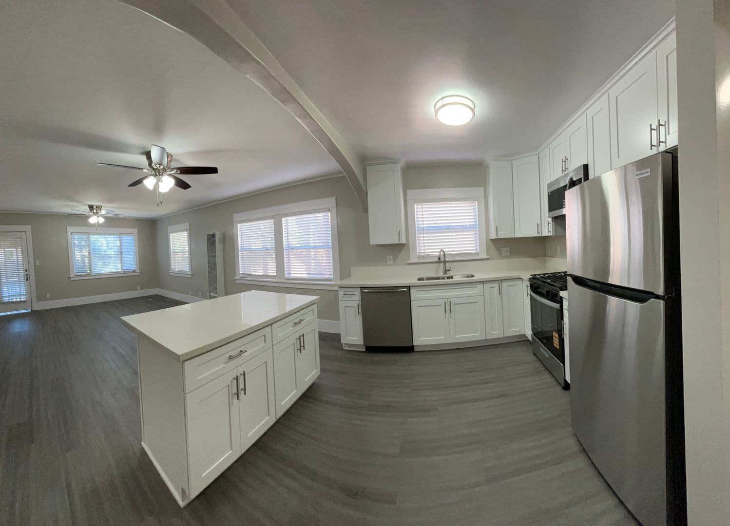LONG BEACH Apartment: 1127-1141 E 1st ST