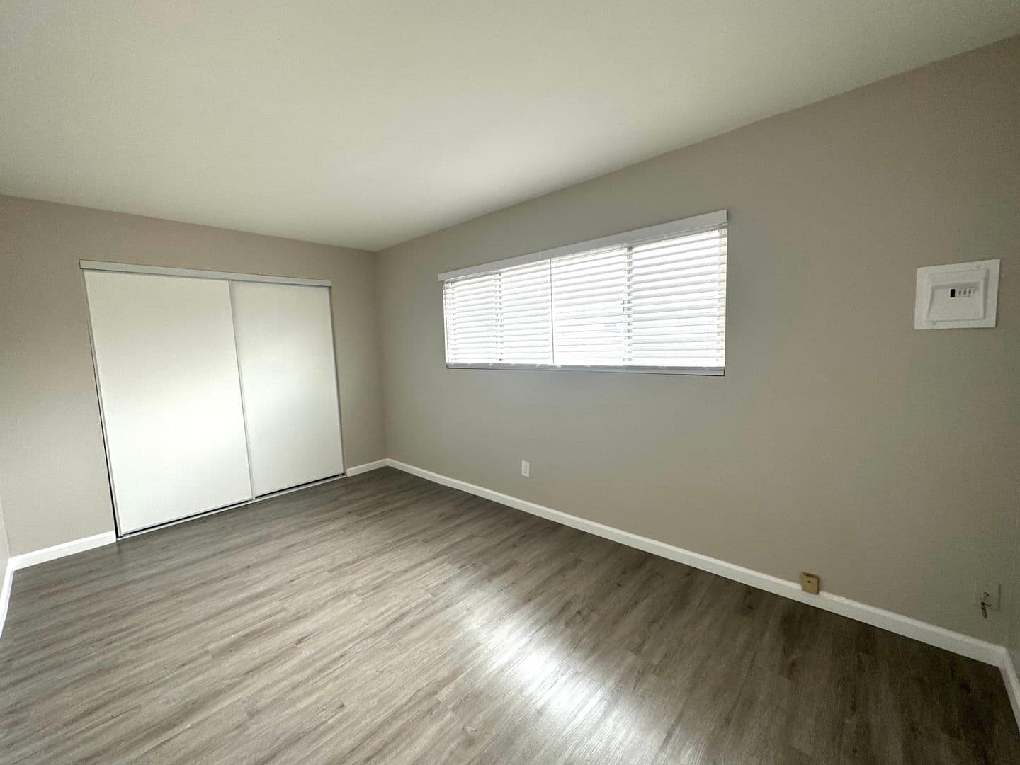 GARDENA Apartment: 14517 S VERMONT AVE