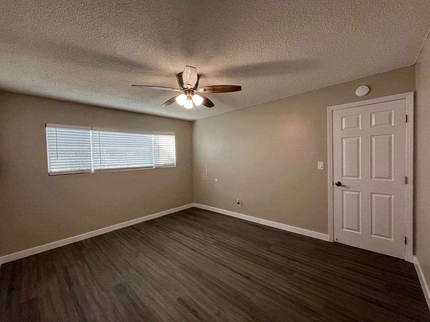 LONG BEACH Apartment: 1550-1604 HENDERSON AVE