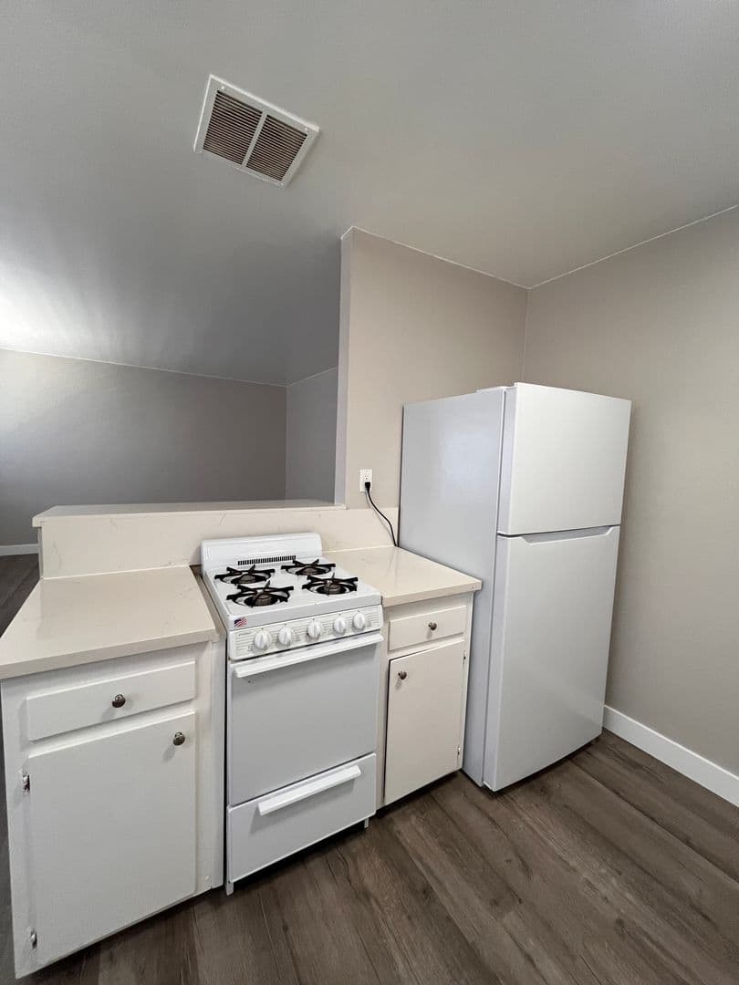 GARDENA Apartment: 14517 S VERMONT AVE
