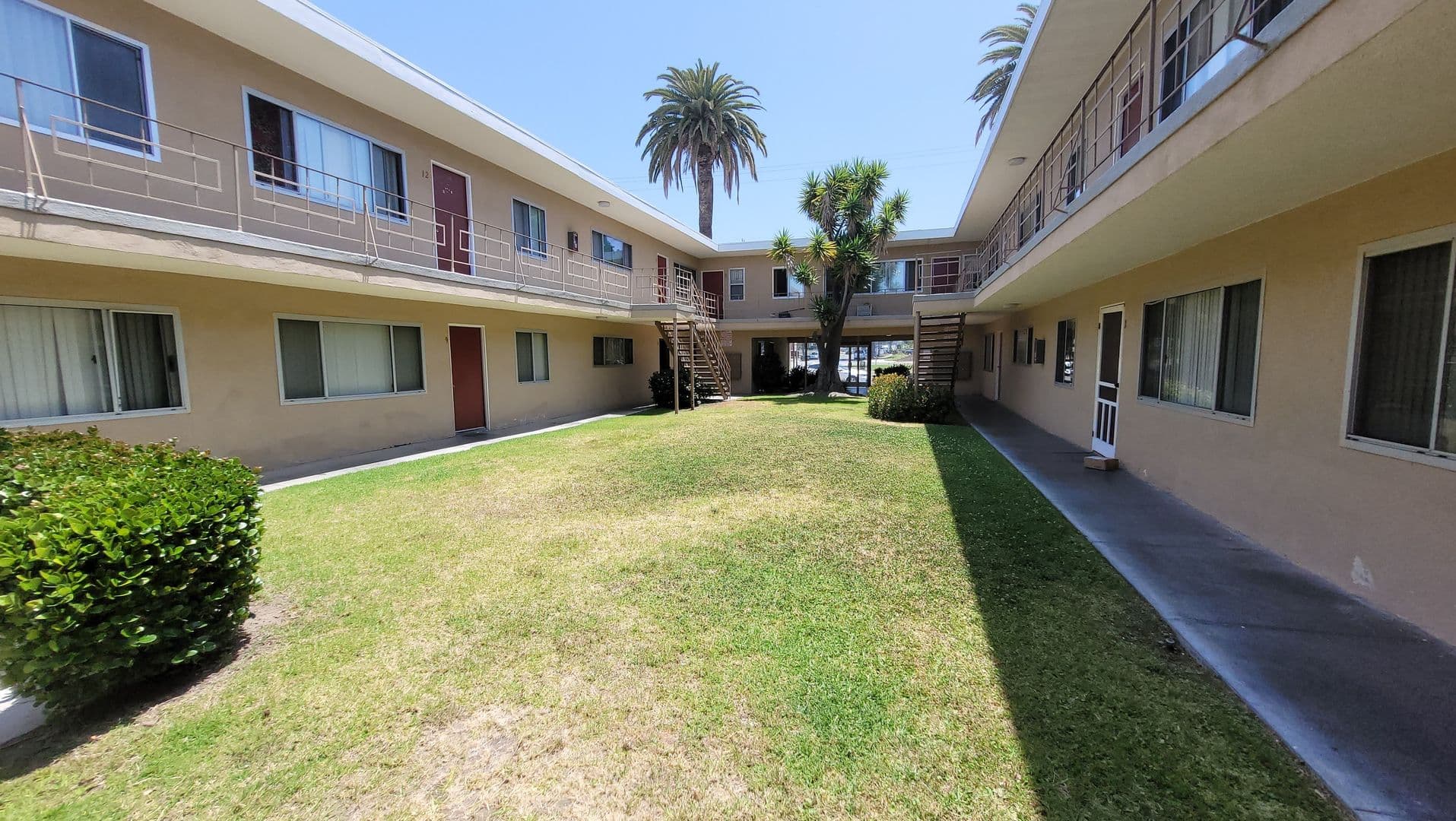 GARDENA Apartment: 14517 S VERMONT AVE
