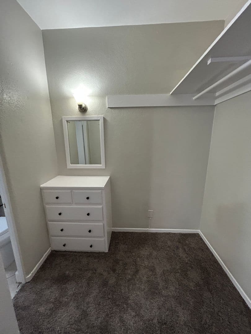 LONG BEACH Apartment: 328 ELM AVE