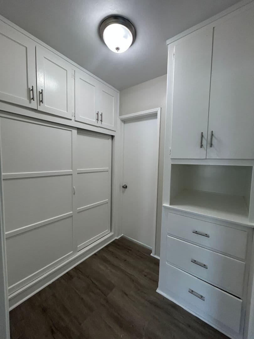 LONG BEACH Apartment: 131 BONITO AVE