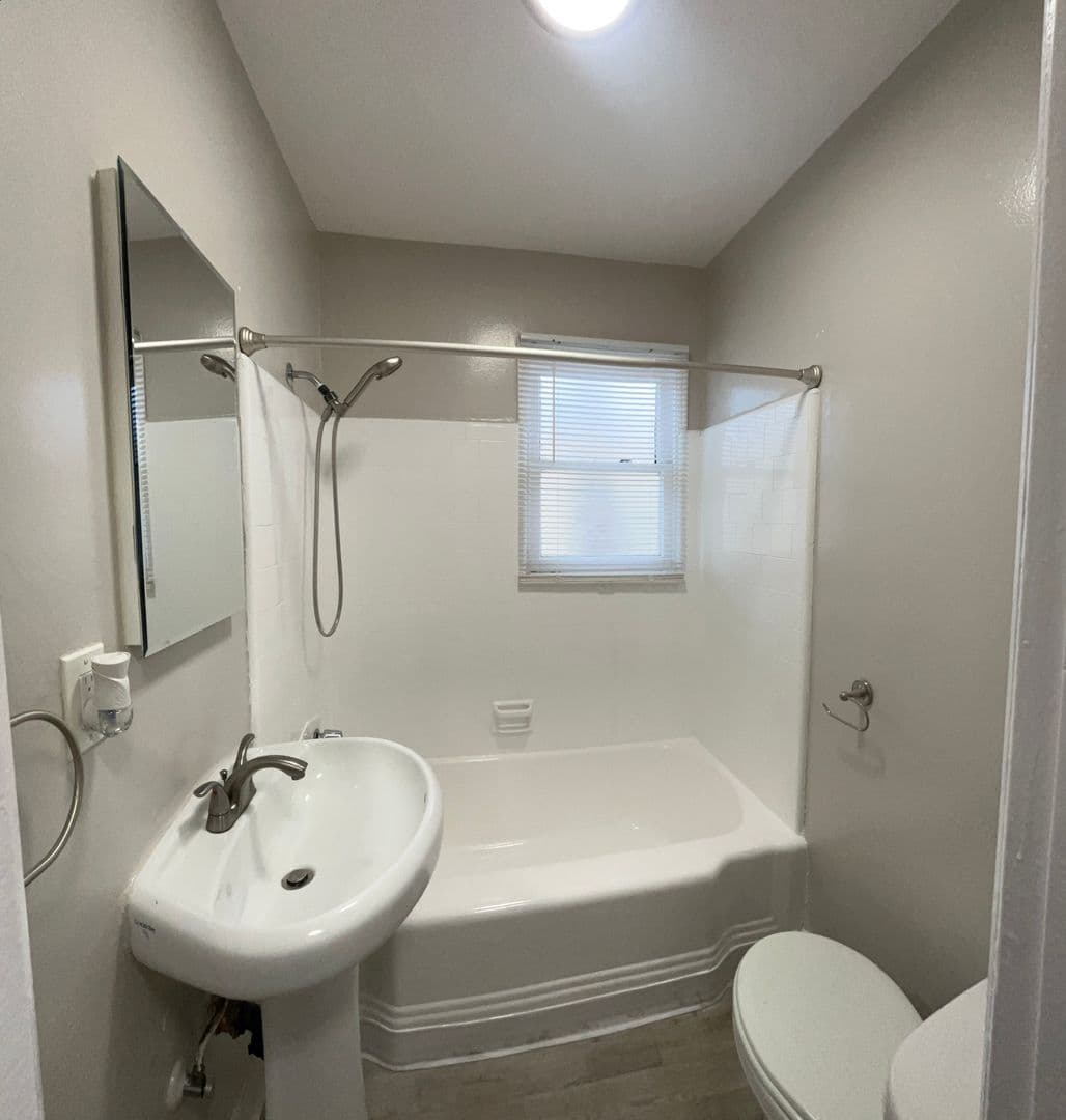 LONG BEACH Apartment: 1017 PACIFIC AVE