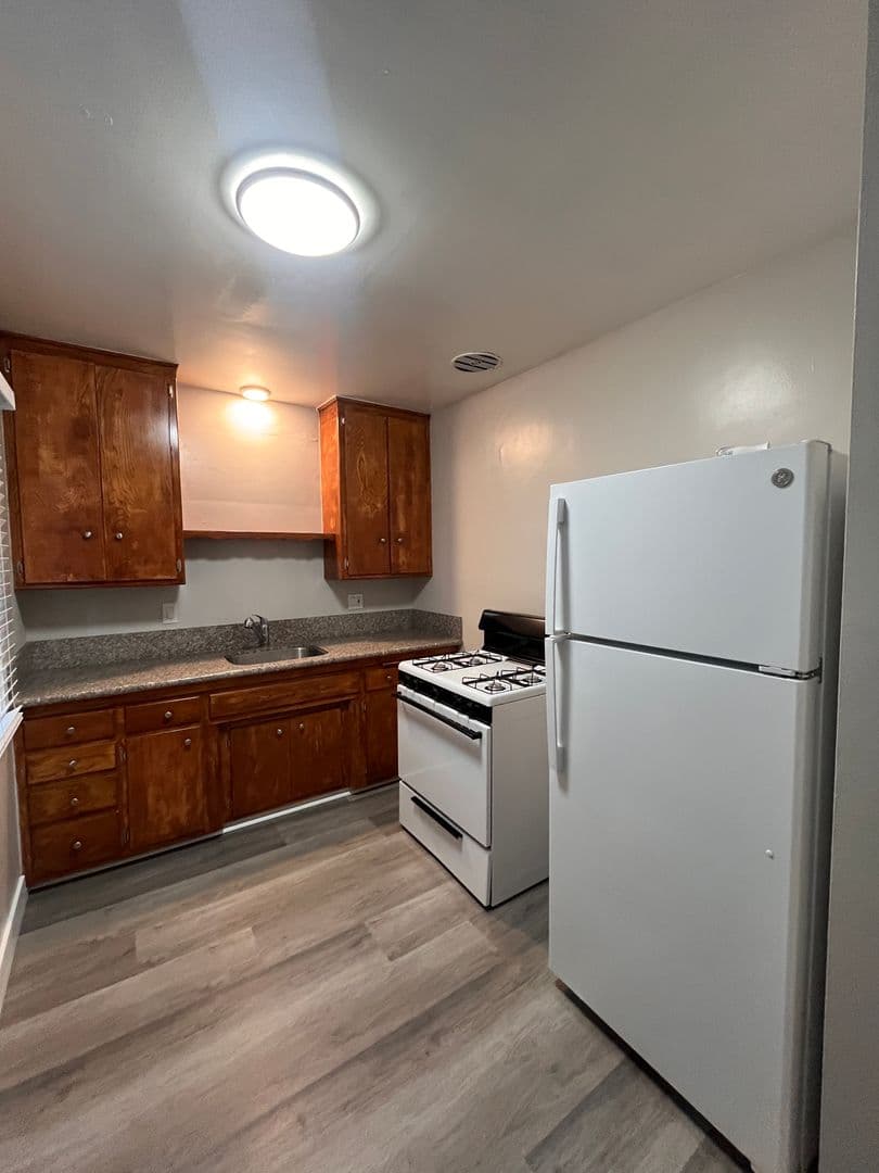 LONG BEACH Apartment: 1435 E OCEAN BLVD