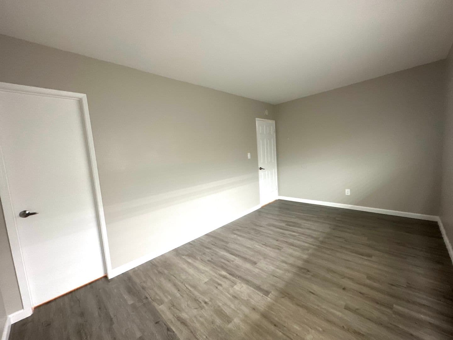 GARDENA Apartment: 14517 S VERMONT AVE