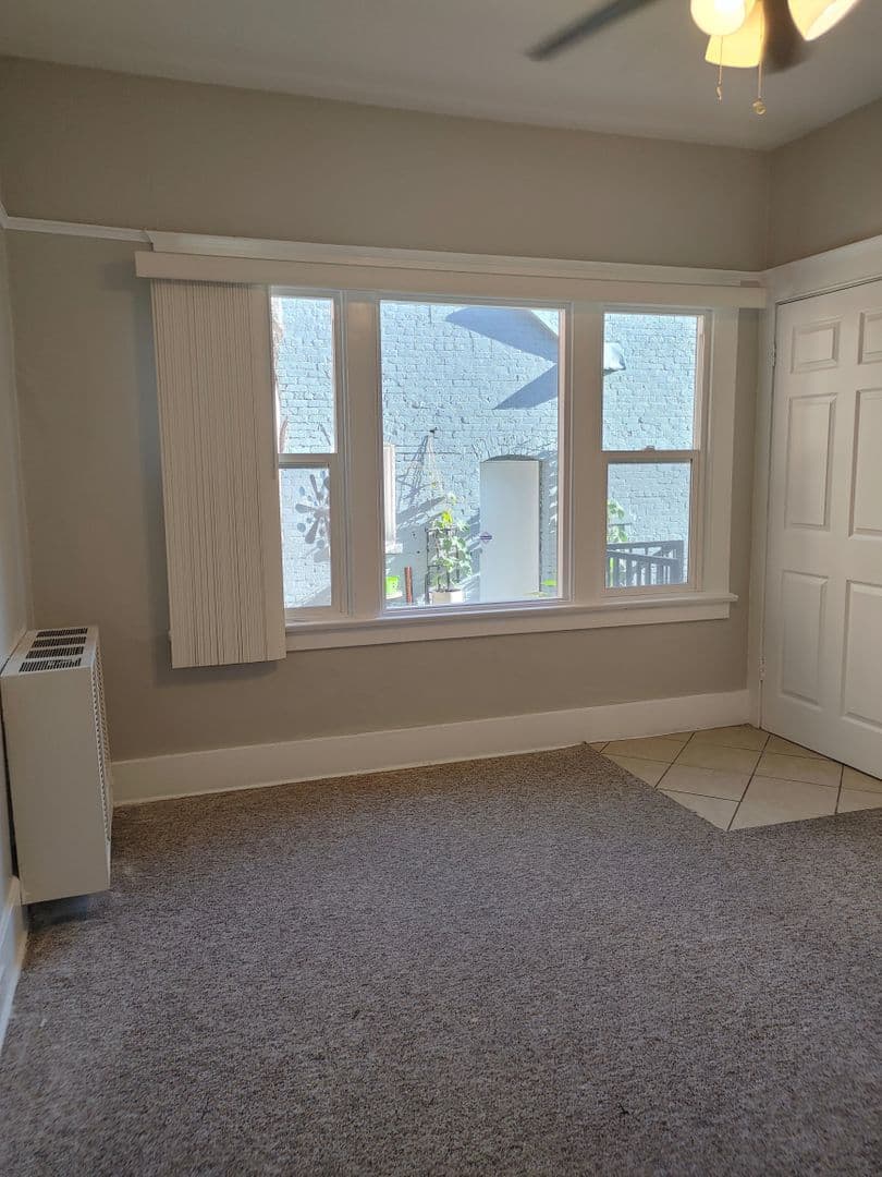 LONG BEACH Apartment: 135 W 5th ST
