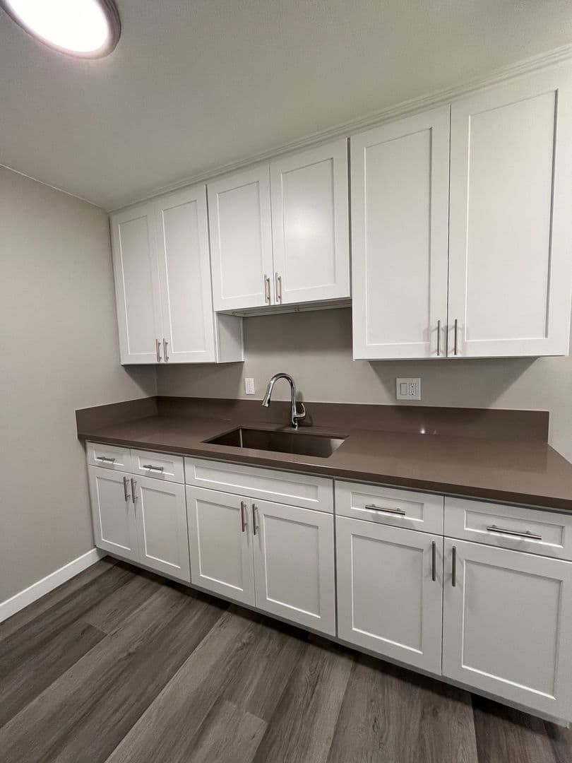 GARDENA Apartment: 14517 S VERMONT AVE