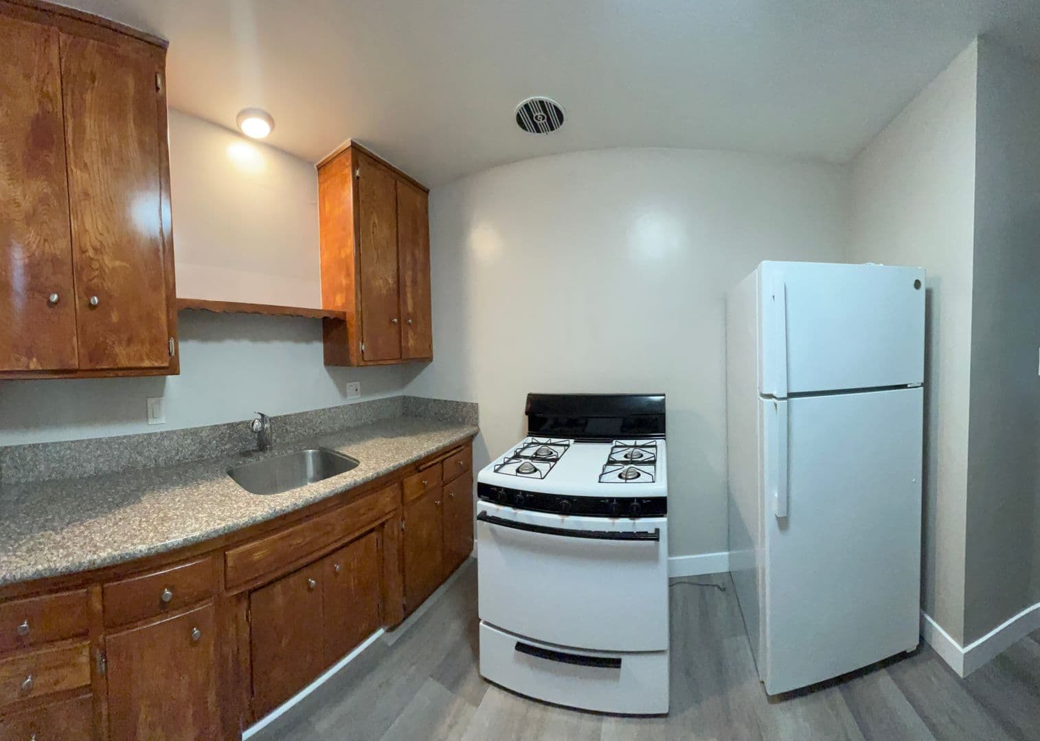 LONG BEACH Apartment: 1435 E OCEAN BLVD