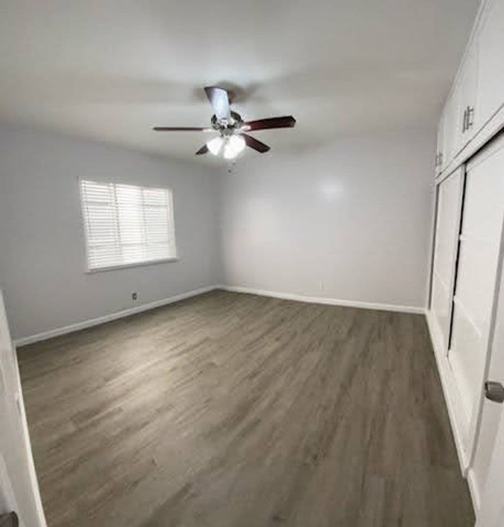 LONG BEACH Apartment: 131 BONITO AVE