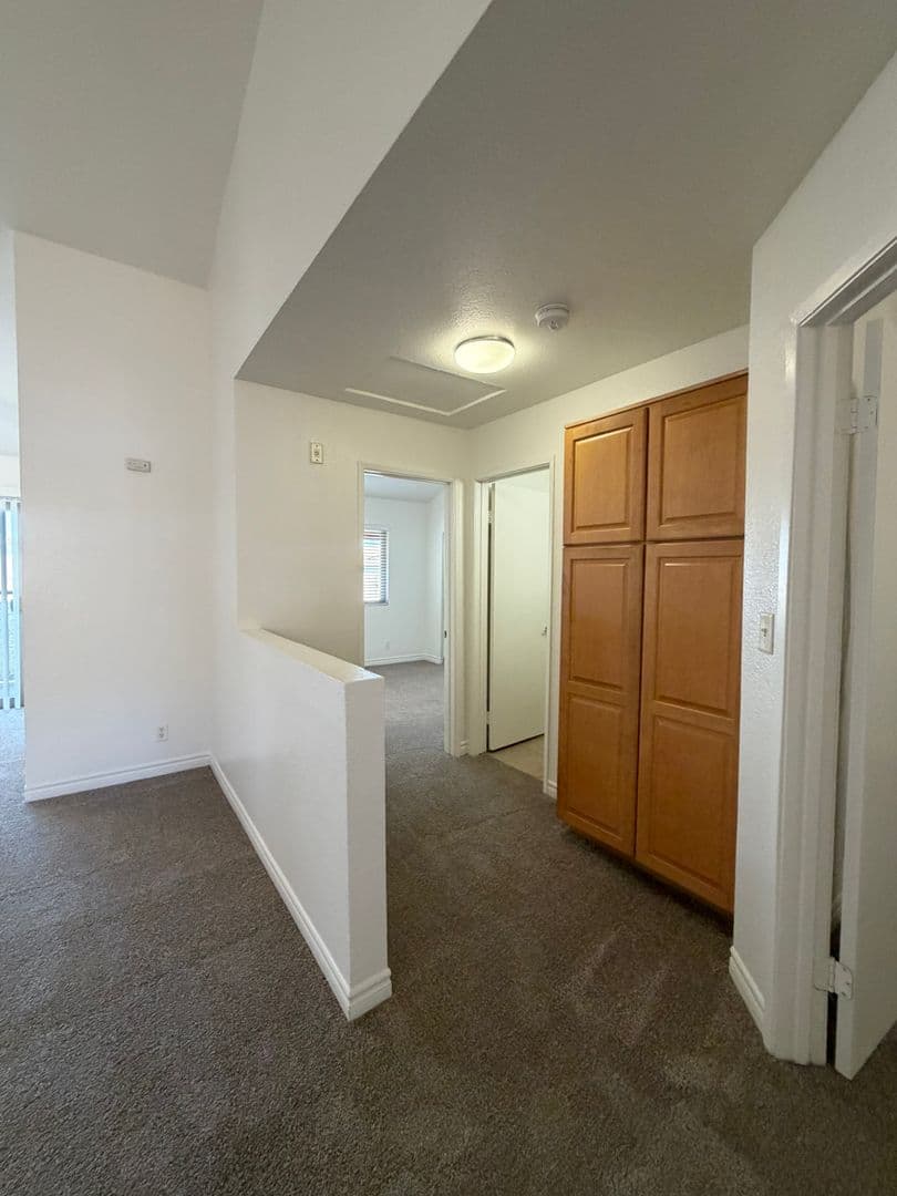 LONG BEACH Apartment: 758 ROSE AVENUE