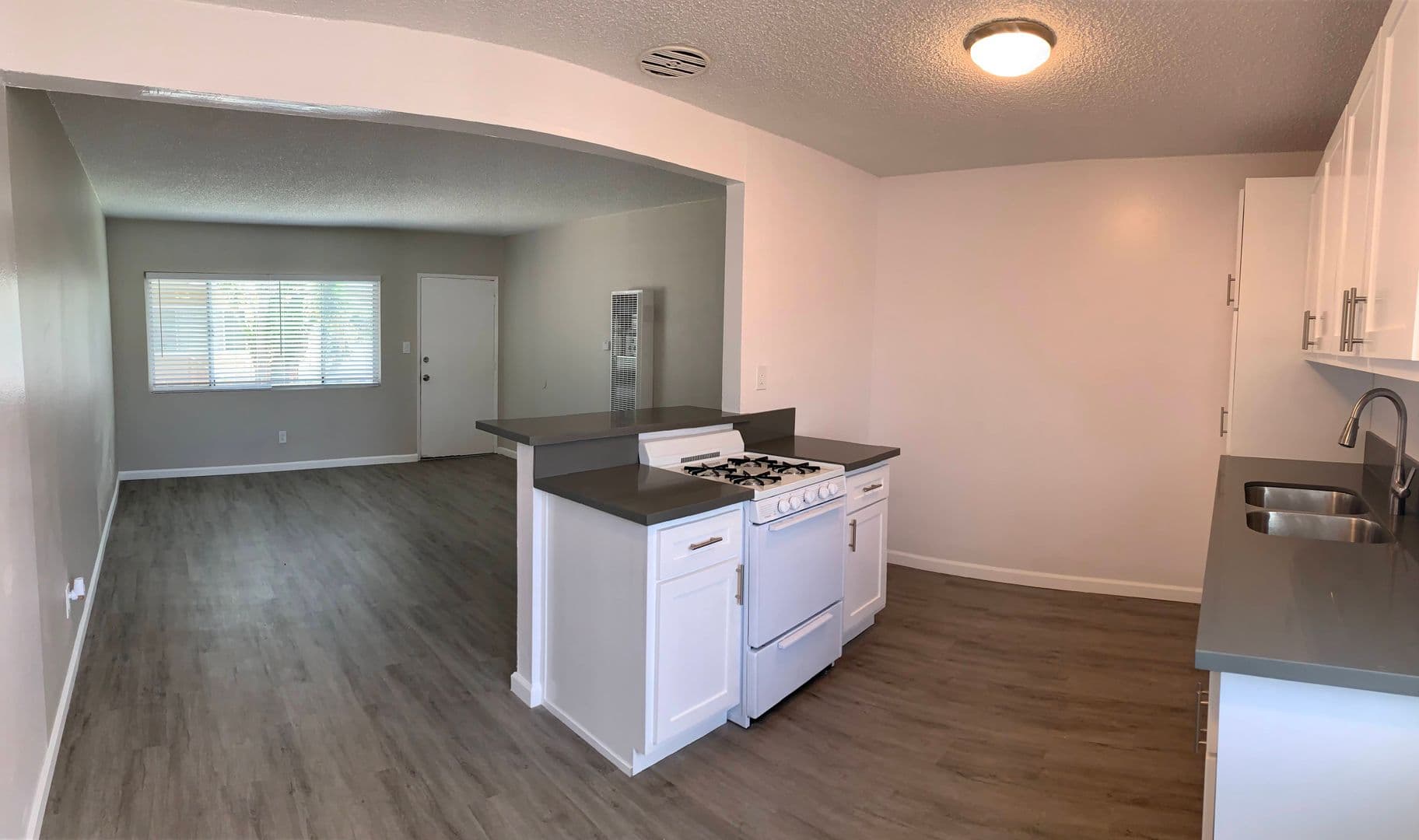 GARDENA Apartment: 14517 S VERMONT AVE