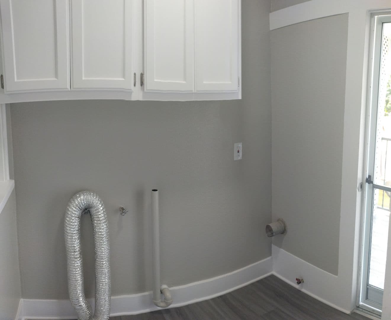 Long Beach Apartment: 632-638 W 8th St.