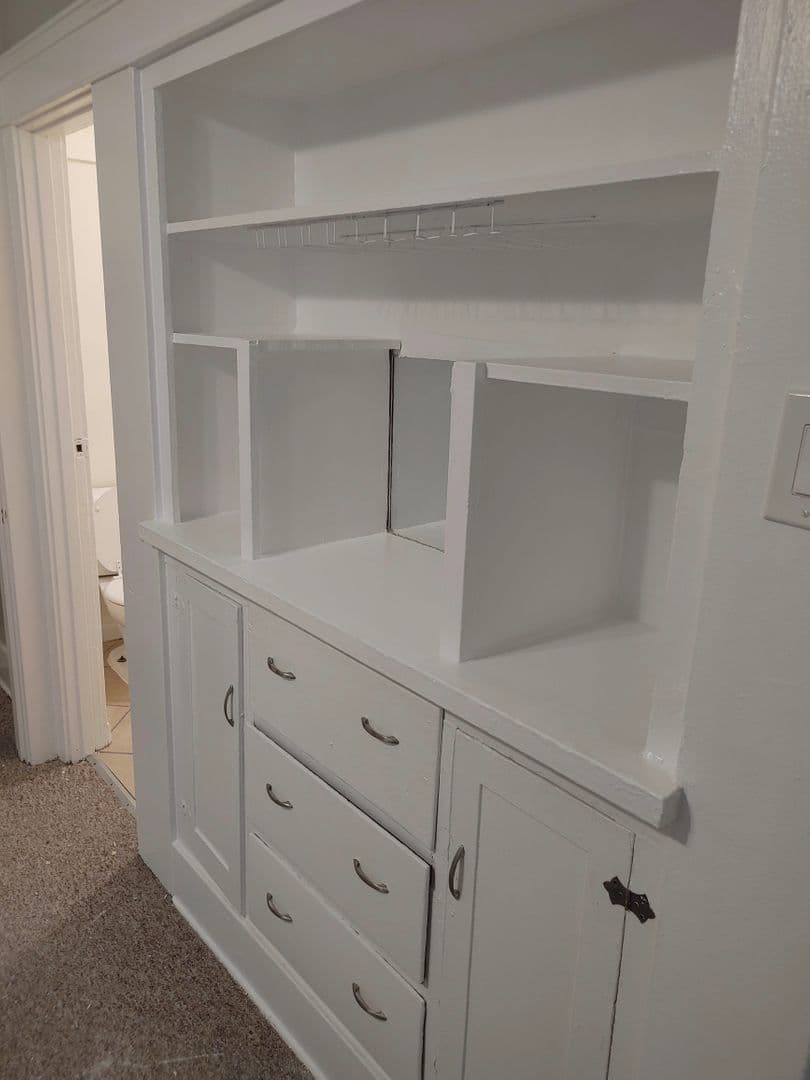 LONG BEACH Apartment: 135 W 5th ST