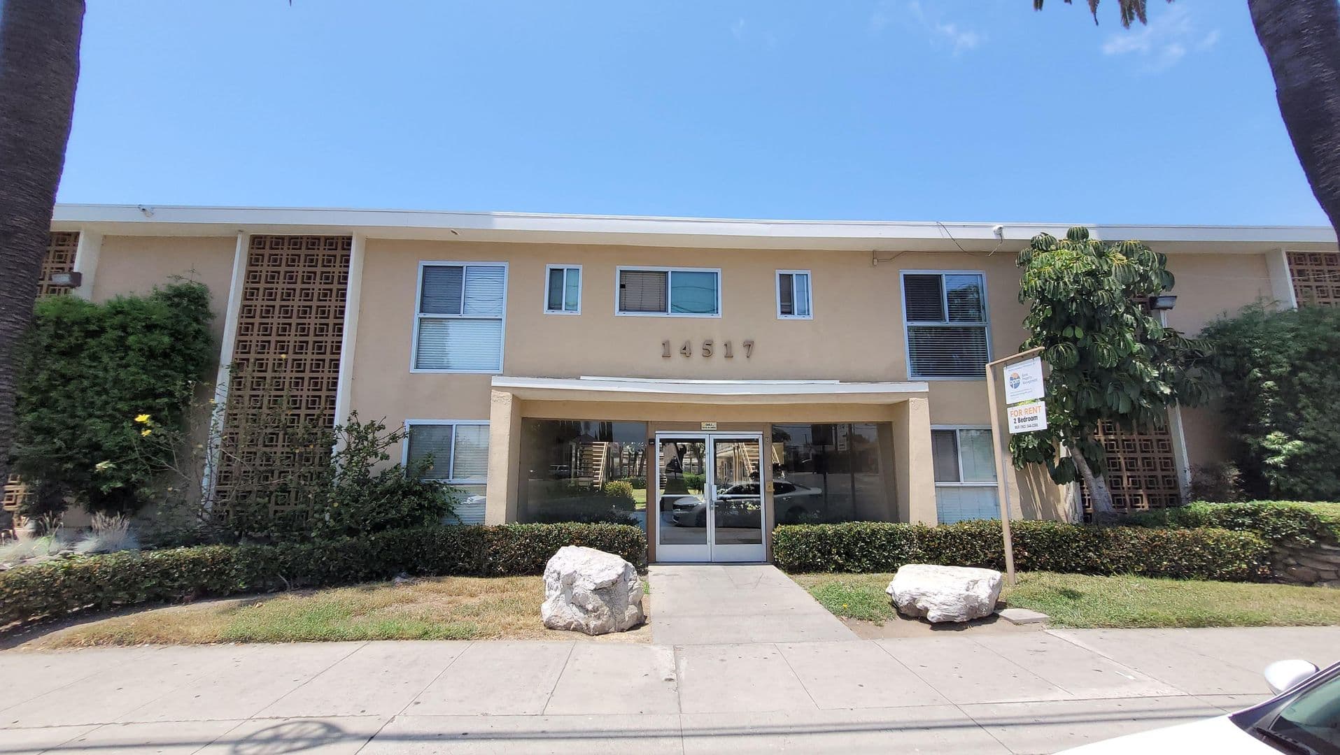 GARDENA Apartment: 14517 S VERMONT AVE