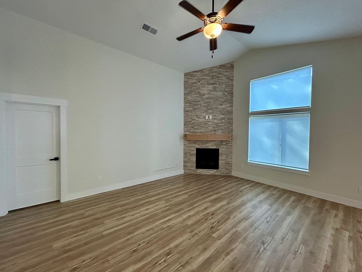 Salem House: 5667 Jeremy Valley Dr SE