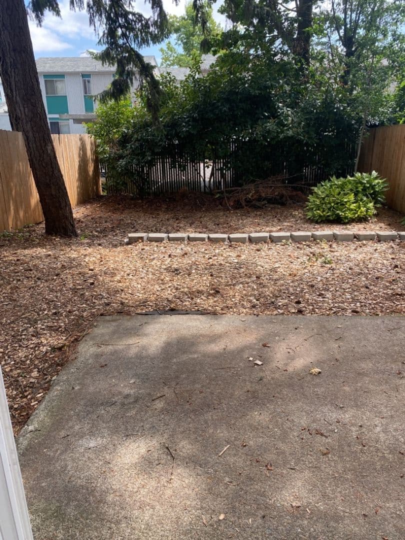 Salem Apartment: 4870-4874 Sunnyside Rd SE #11894