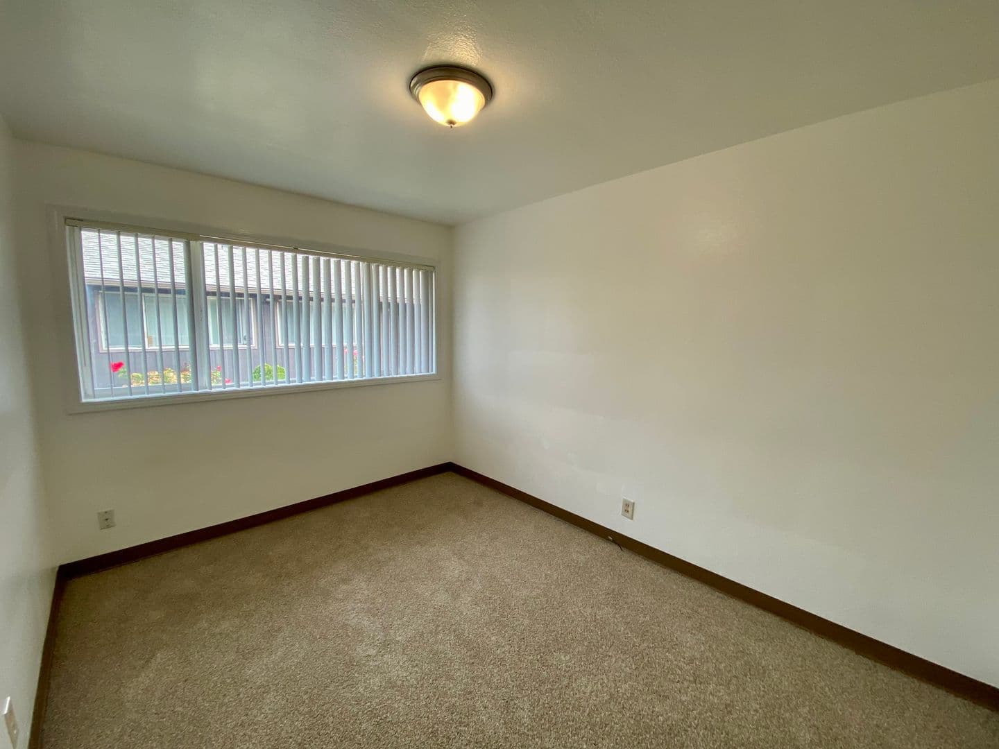Salem Apartment: 2741 Brooks Ave NE