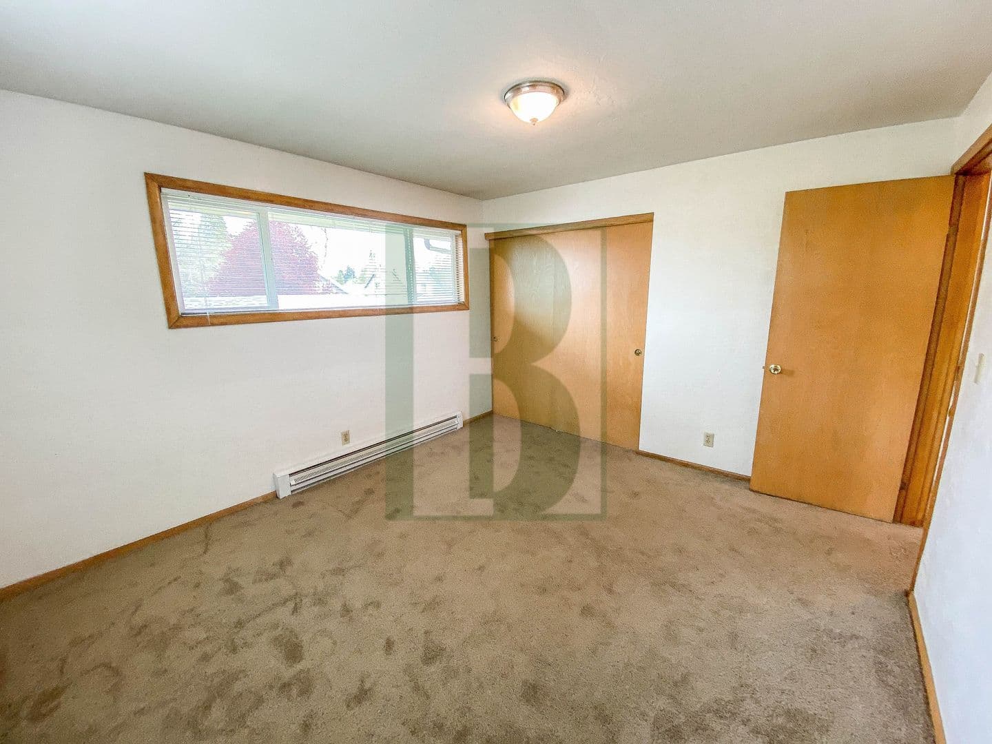 Salem Apartment: 482-494 18th St NE