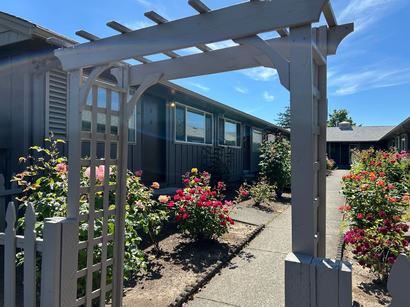 Salem Apartment: 2741 Brooks Ave NE