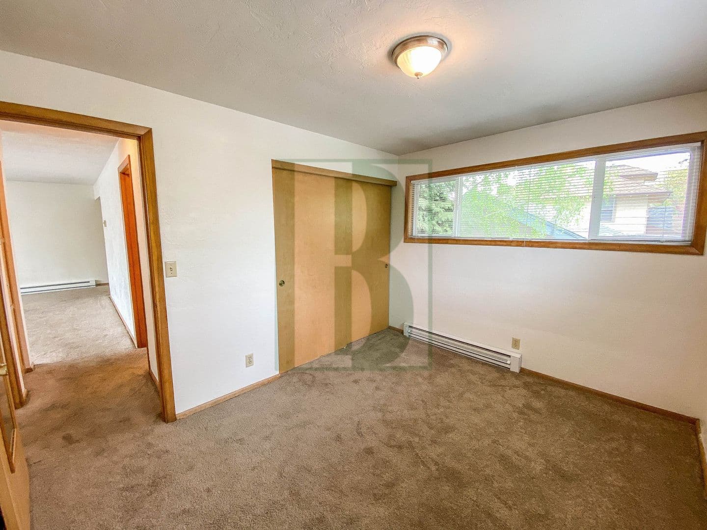 Salem Apartment: 482-494 18th St NE
