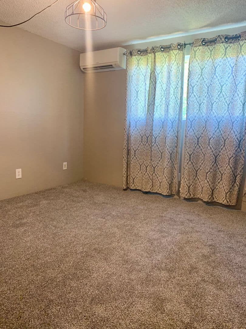 Salem Condo: 1321 Madras St. SE