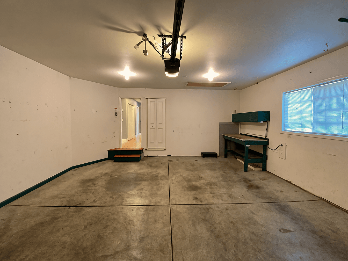 Salem Condo: 3115 La Costa Loop S