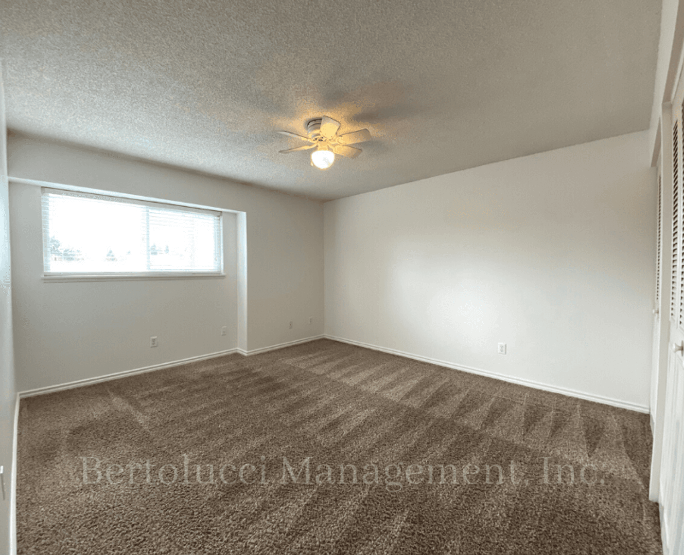 Keizer Apartment: 549-599 Greenwood Dr NE