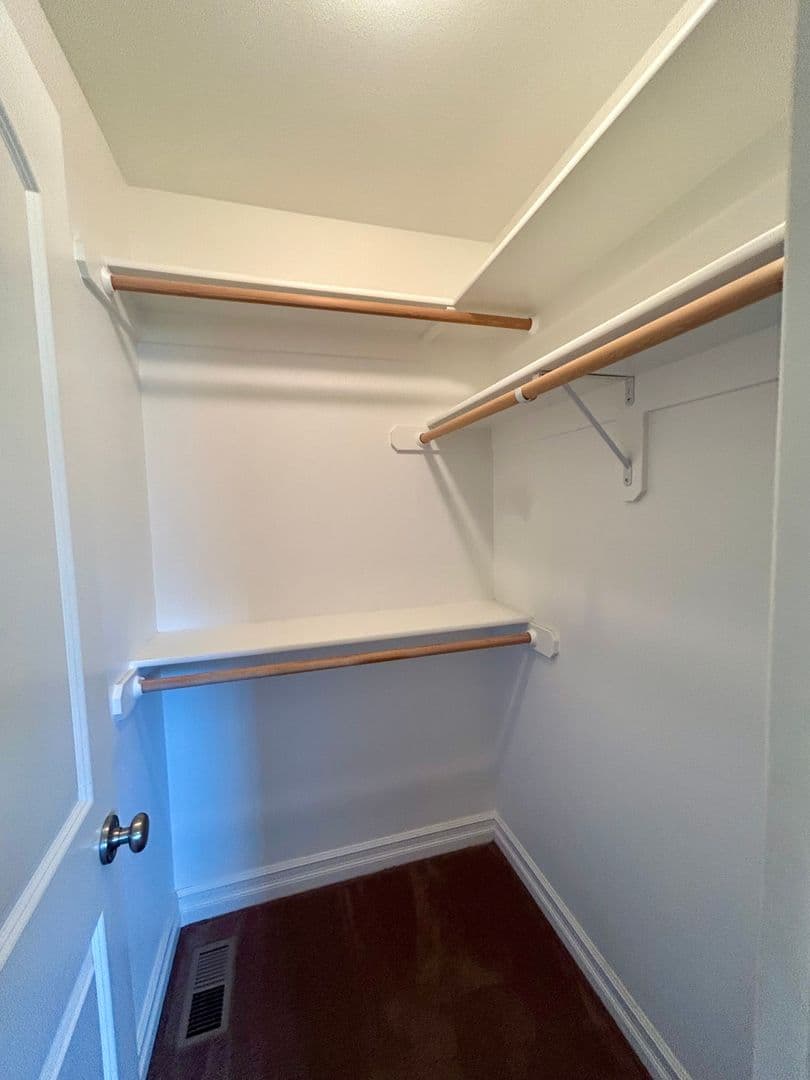 Salem Apartment: Multi