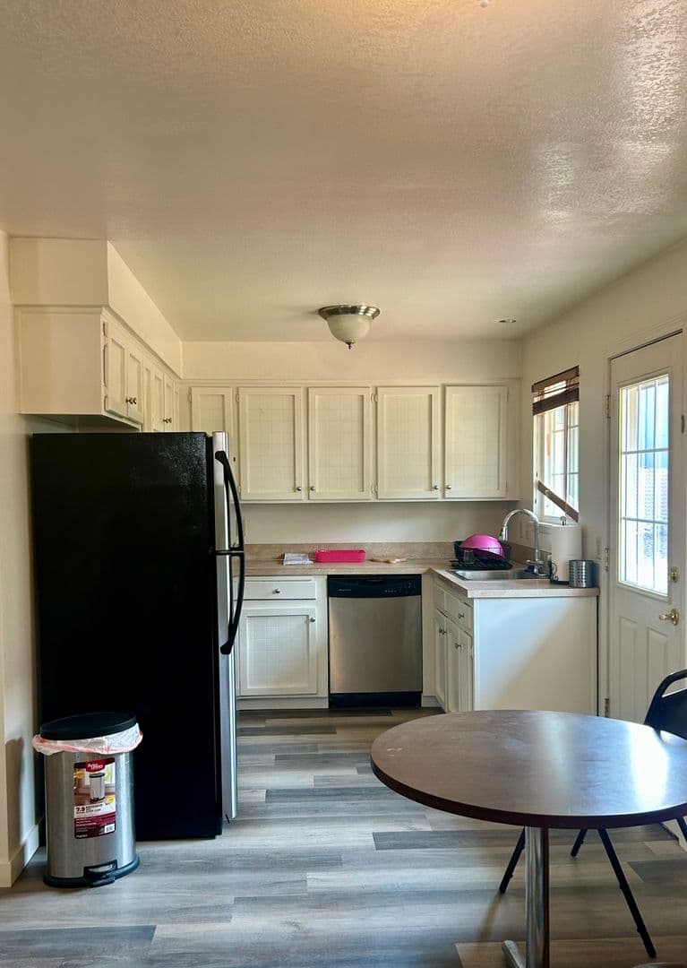 Salem Condo: 3454 Chief's Ct. NE