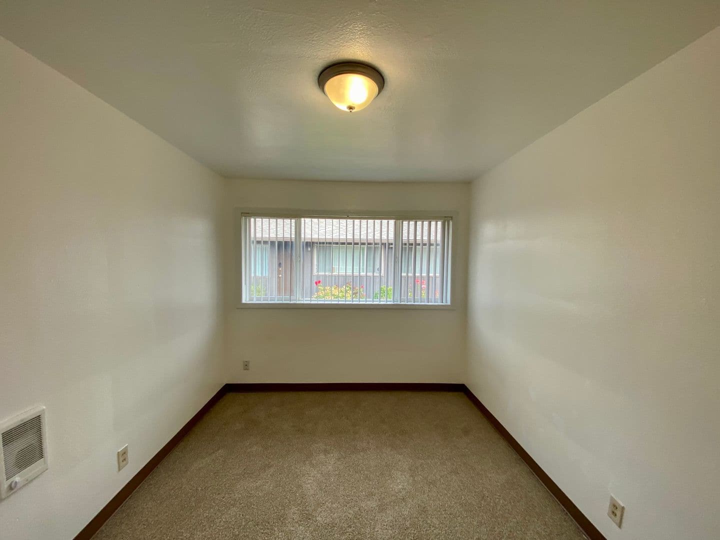 Salem Apartment: 2741 Brooks Ave NE