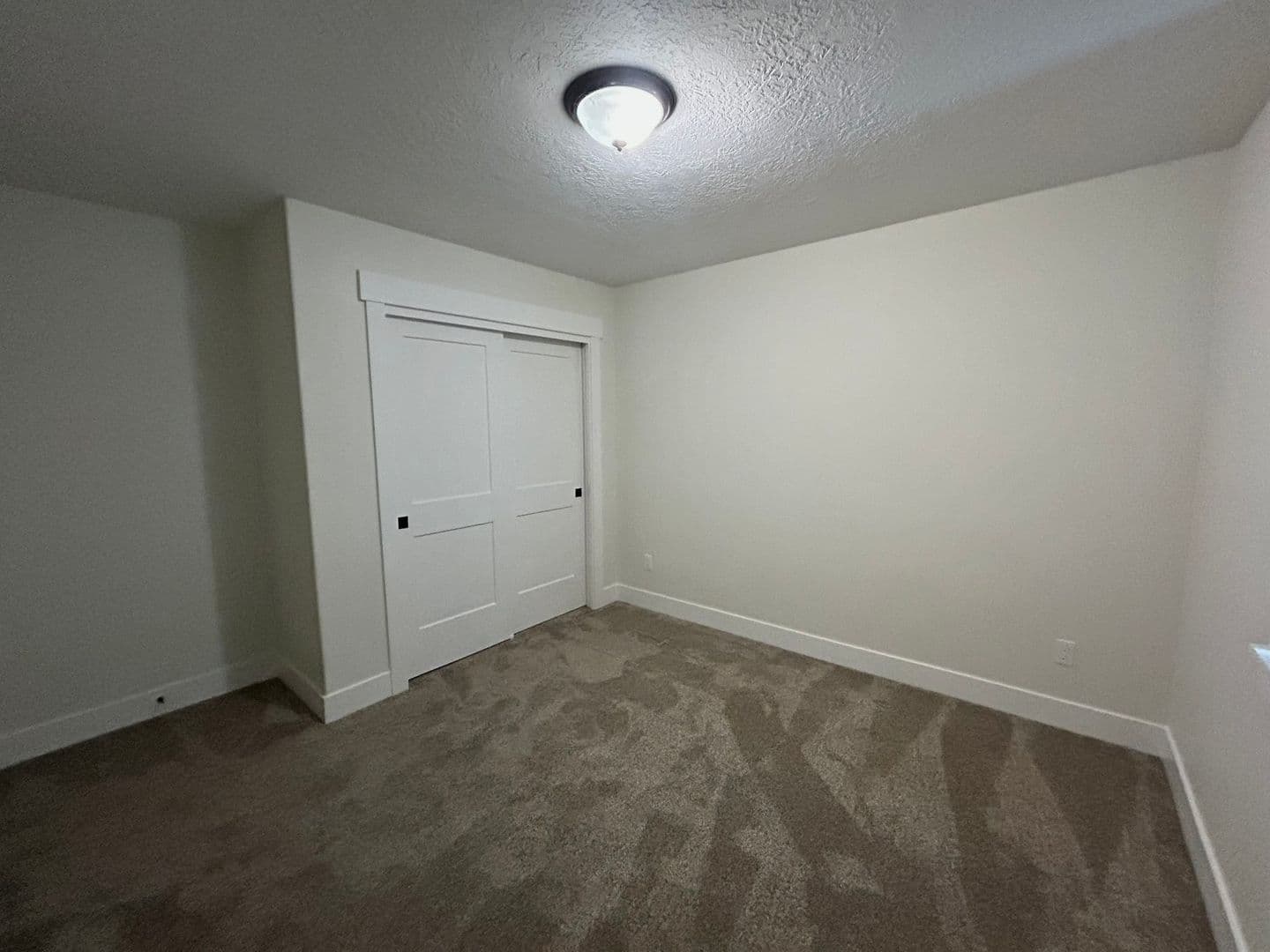Salem House: 5667 Jeremy Valley Dr SE
