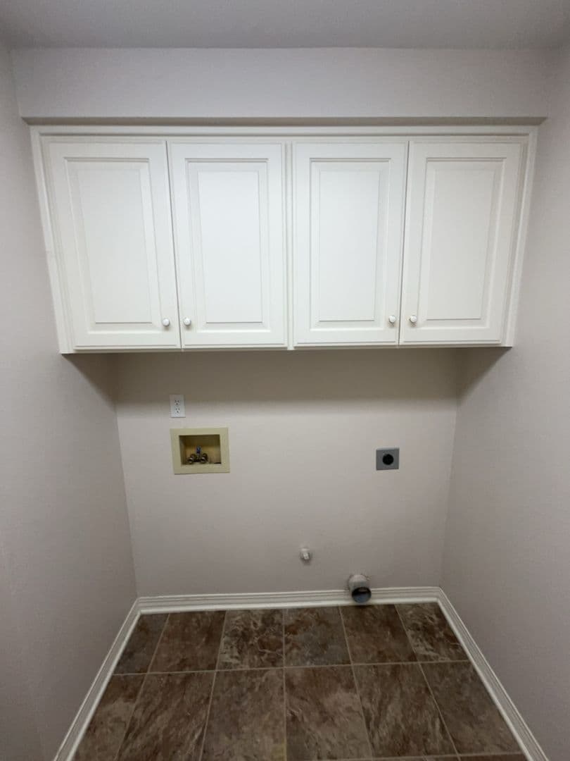 Keizer House: 7168 Lawnridge St. NE