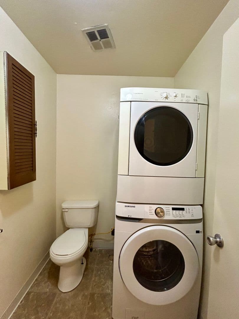 Salem Condo: 3454 Chief's Ct. NE