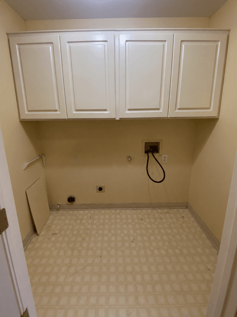 Salem Condo: 3115 La Costa Loop S