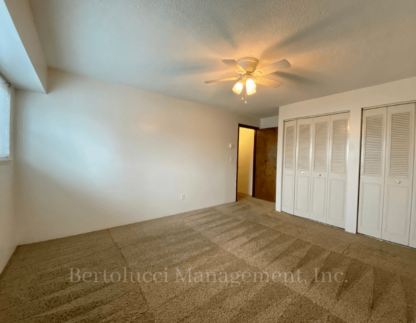 Keizer Apartment: 549-599 Greenwood Dr NE