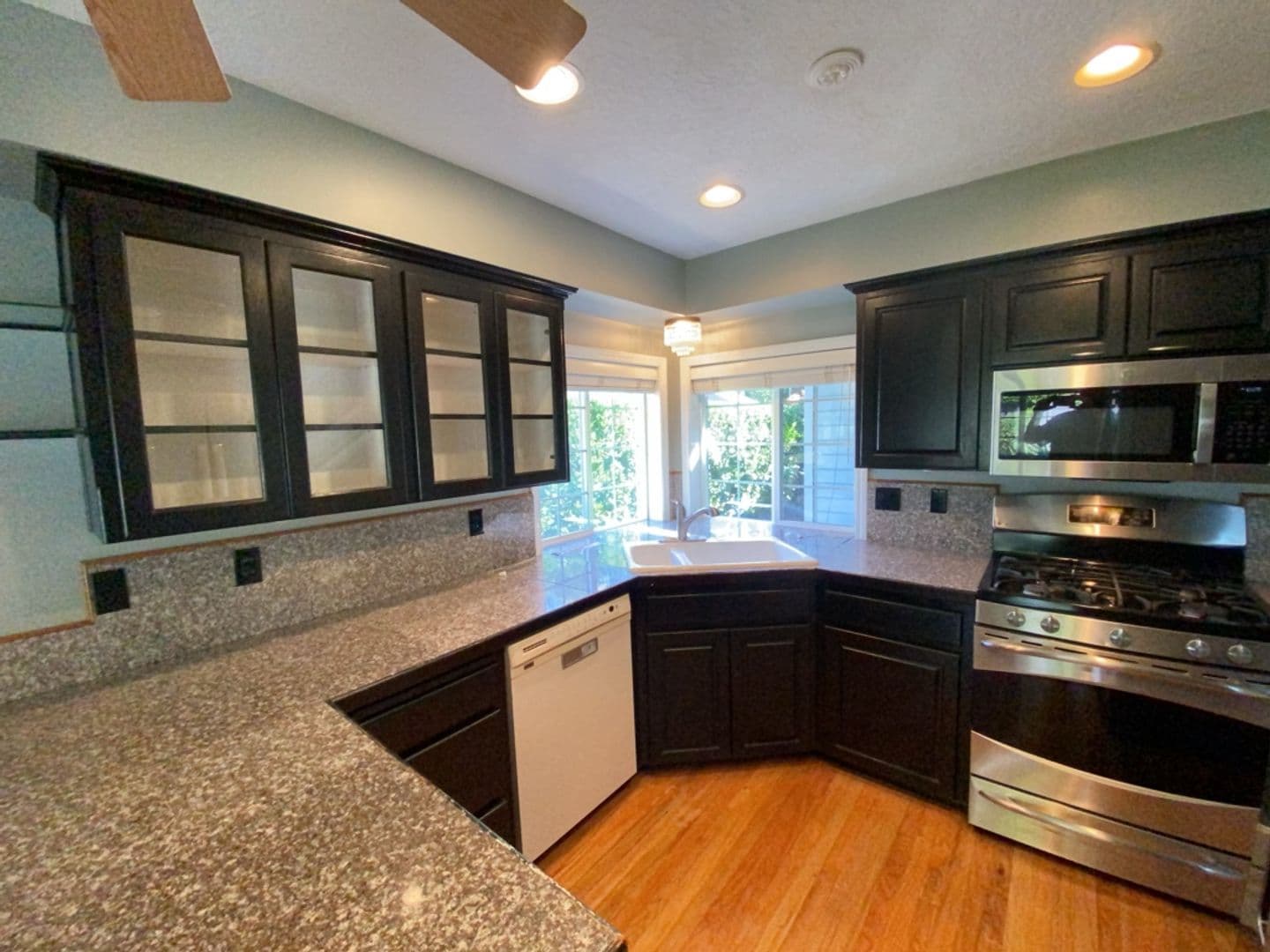 Salem Condo: 3115 La Costa Loop S