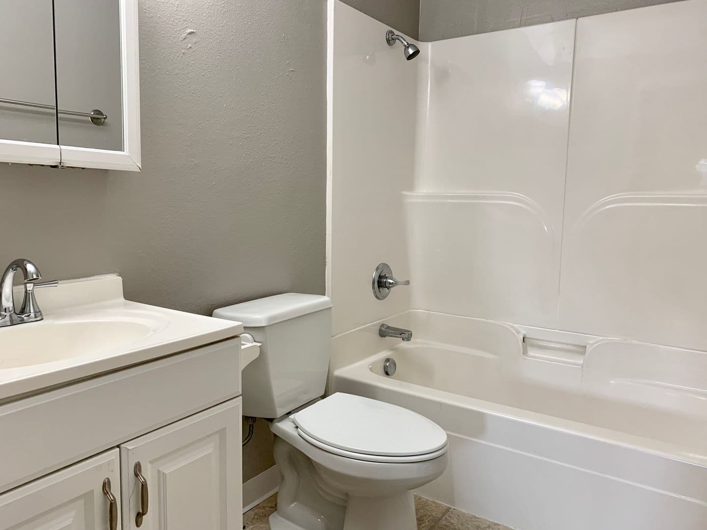 Salem Condo: 1321 Madras St. SE