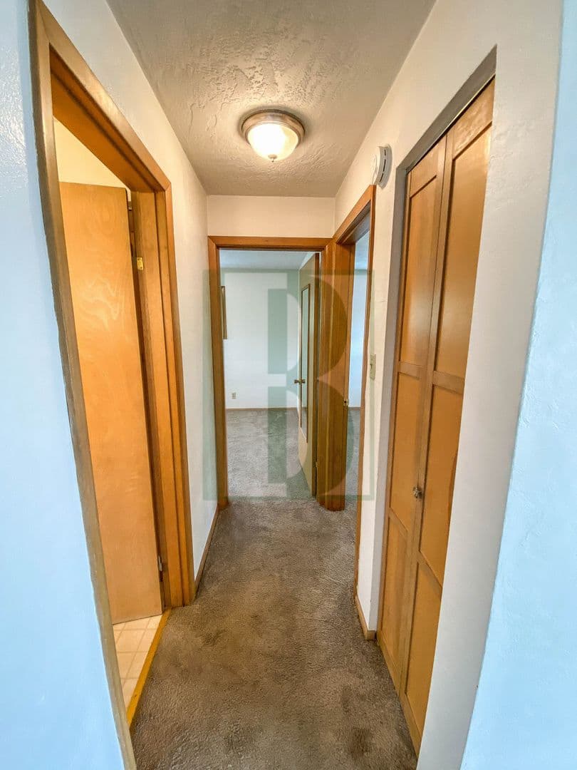 Salem Apartment: 482-494 18th St NE