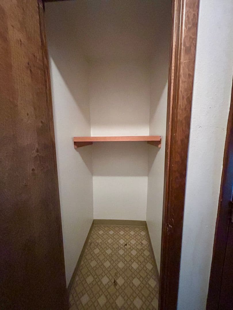 Keizer Apartment: 549-599 Greenwood Dr NE