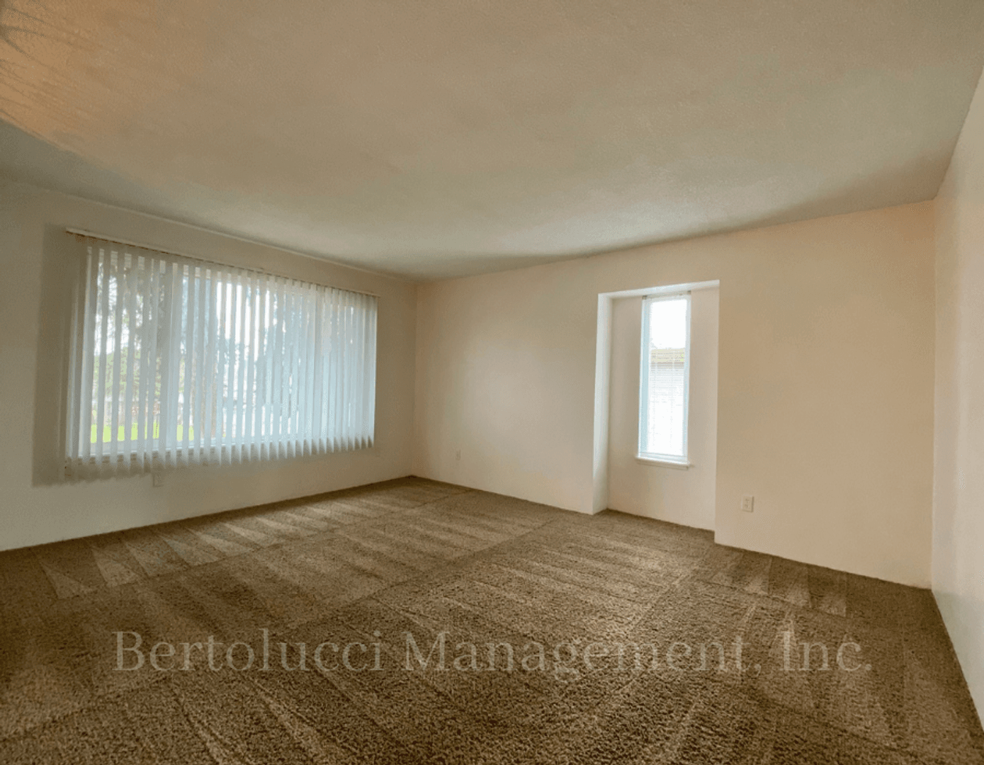 Keizer Apartment: 549-599 Greenwood Dr NE