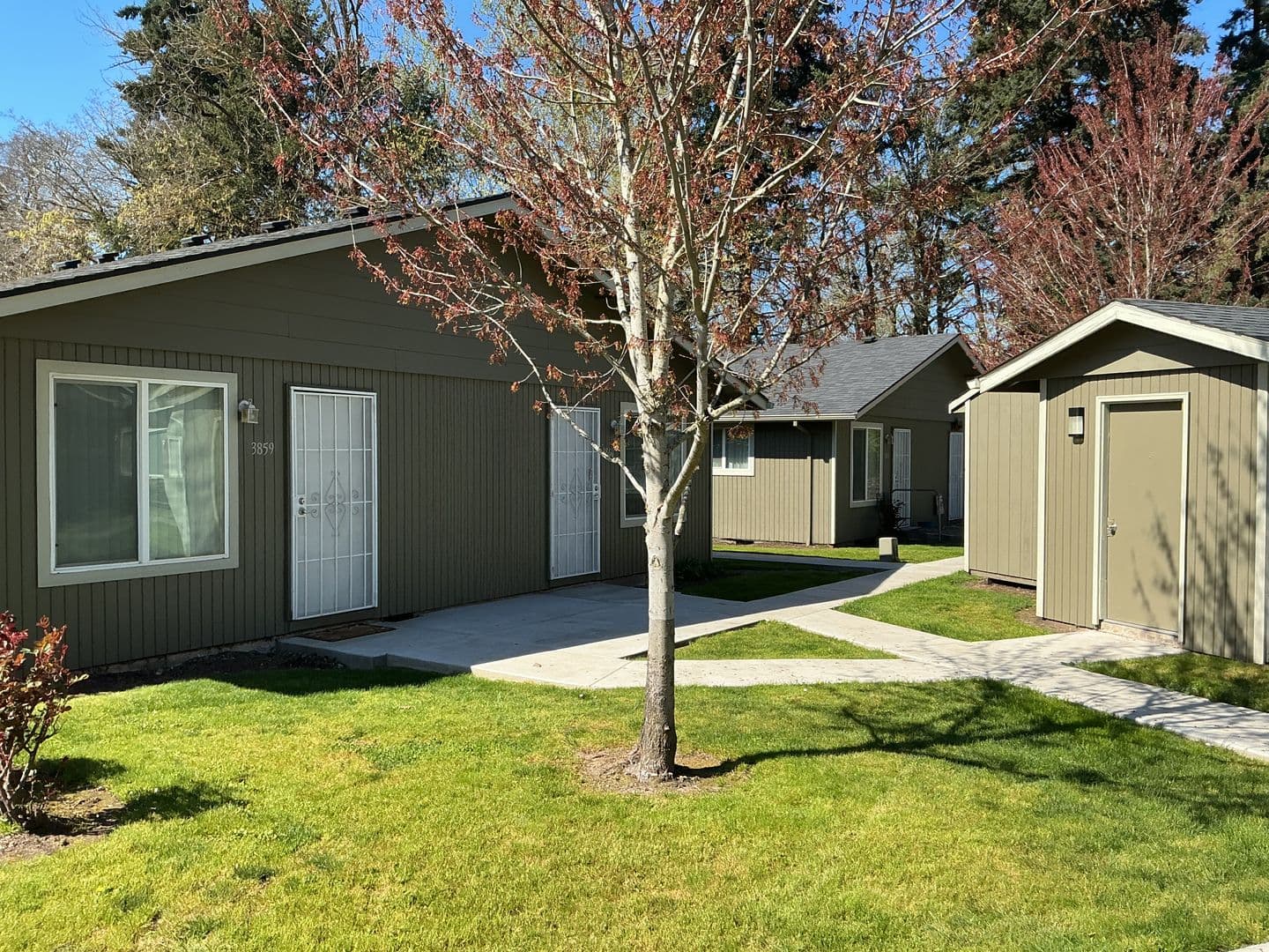 Salem Apartment: 3809-3873 24th Pl NE