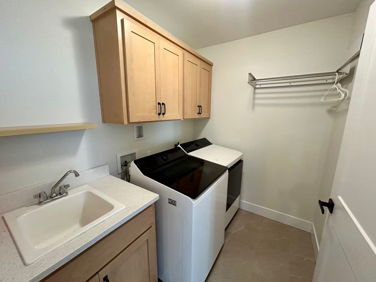Salem House: 5667 Jeremy Valley Dr SE