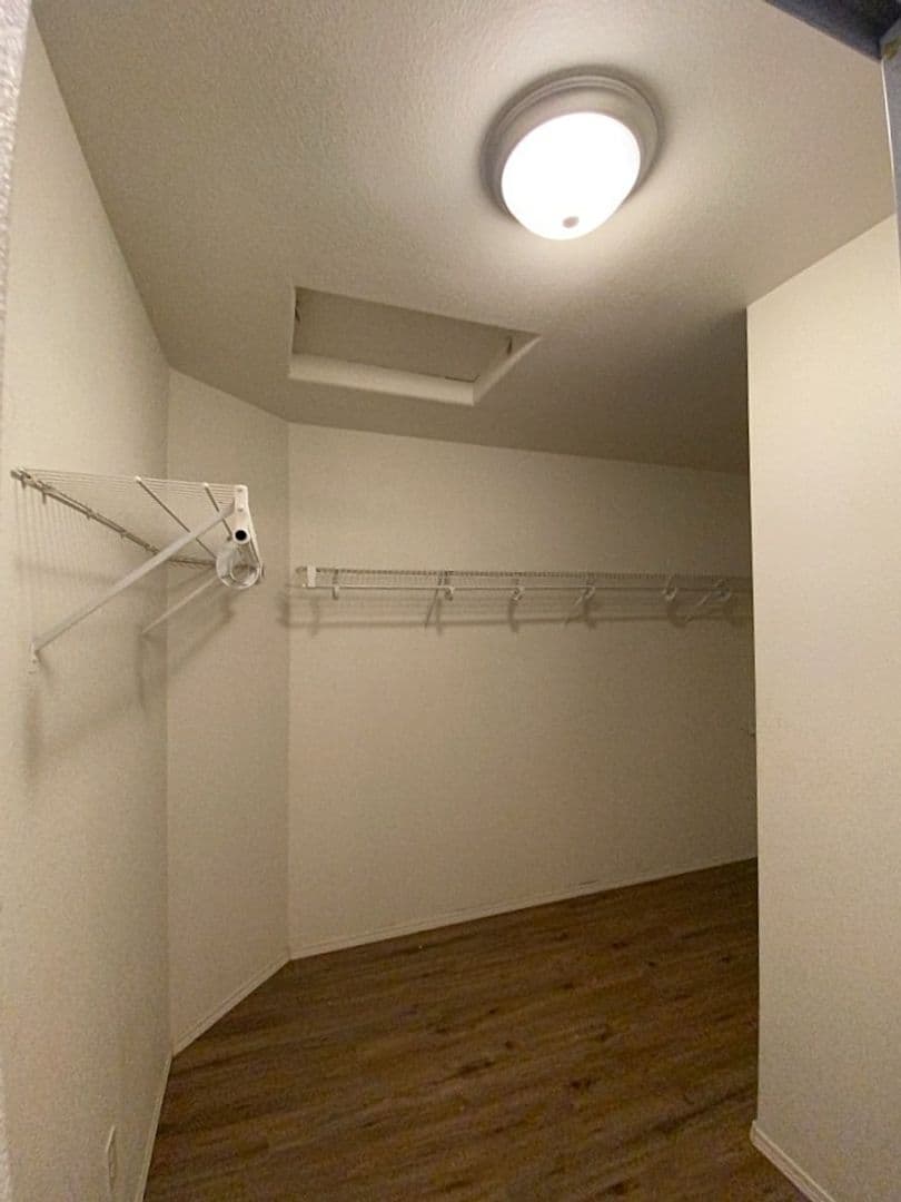 Salem Apartment: 5969-5979 Nelson Pl SE