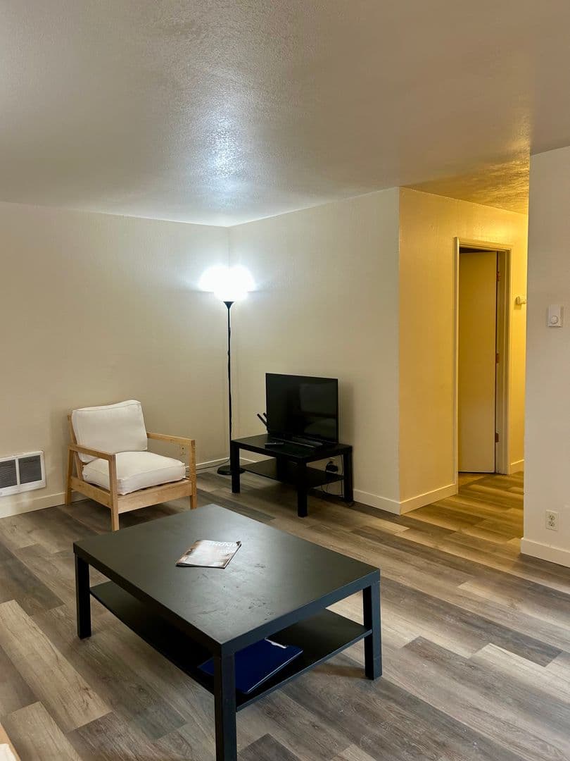 Salem Condo: 3454 Chief's Ct. NE