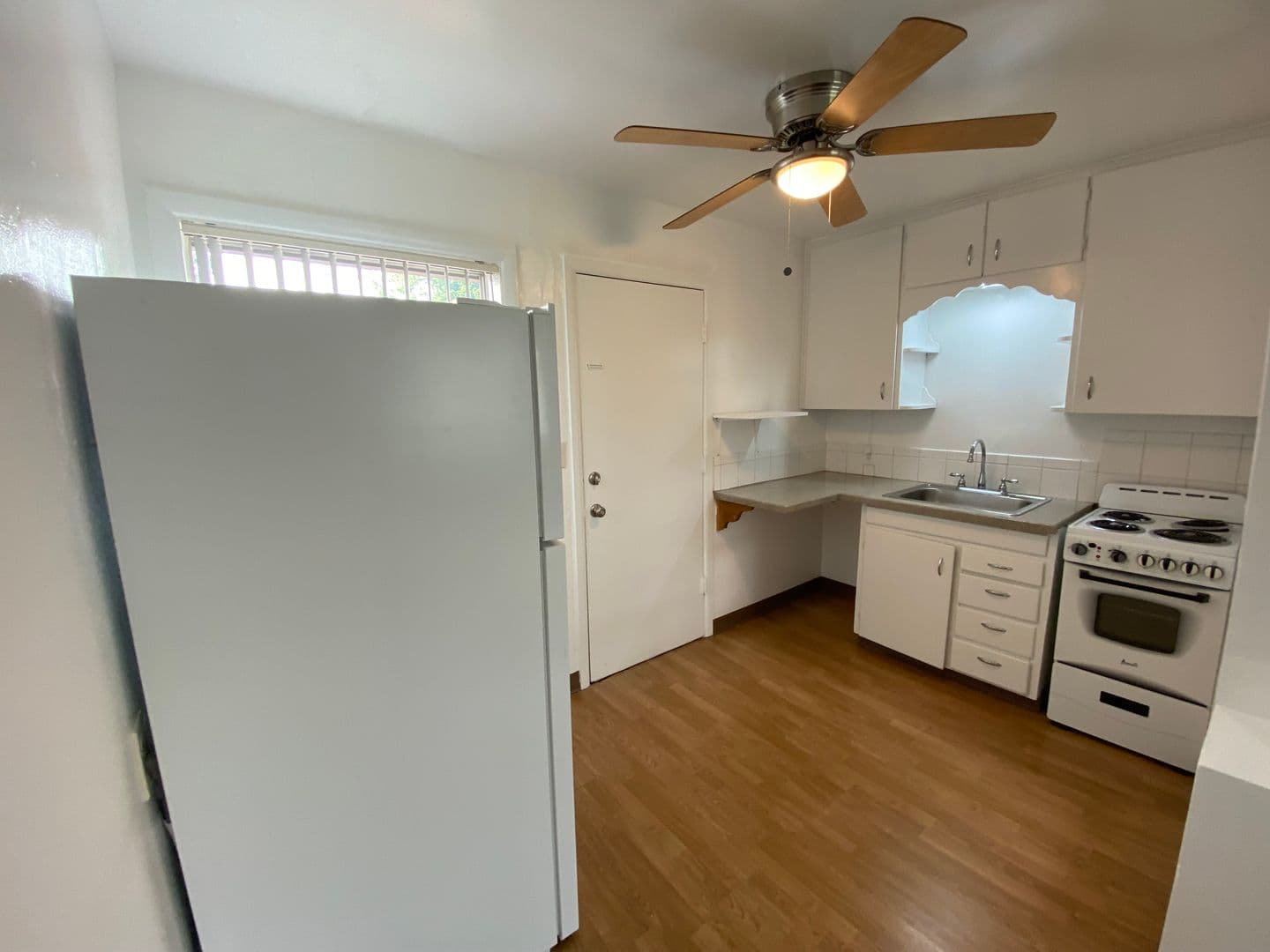 Salem Apartment: 2741 Brooks Ave NE