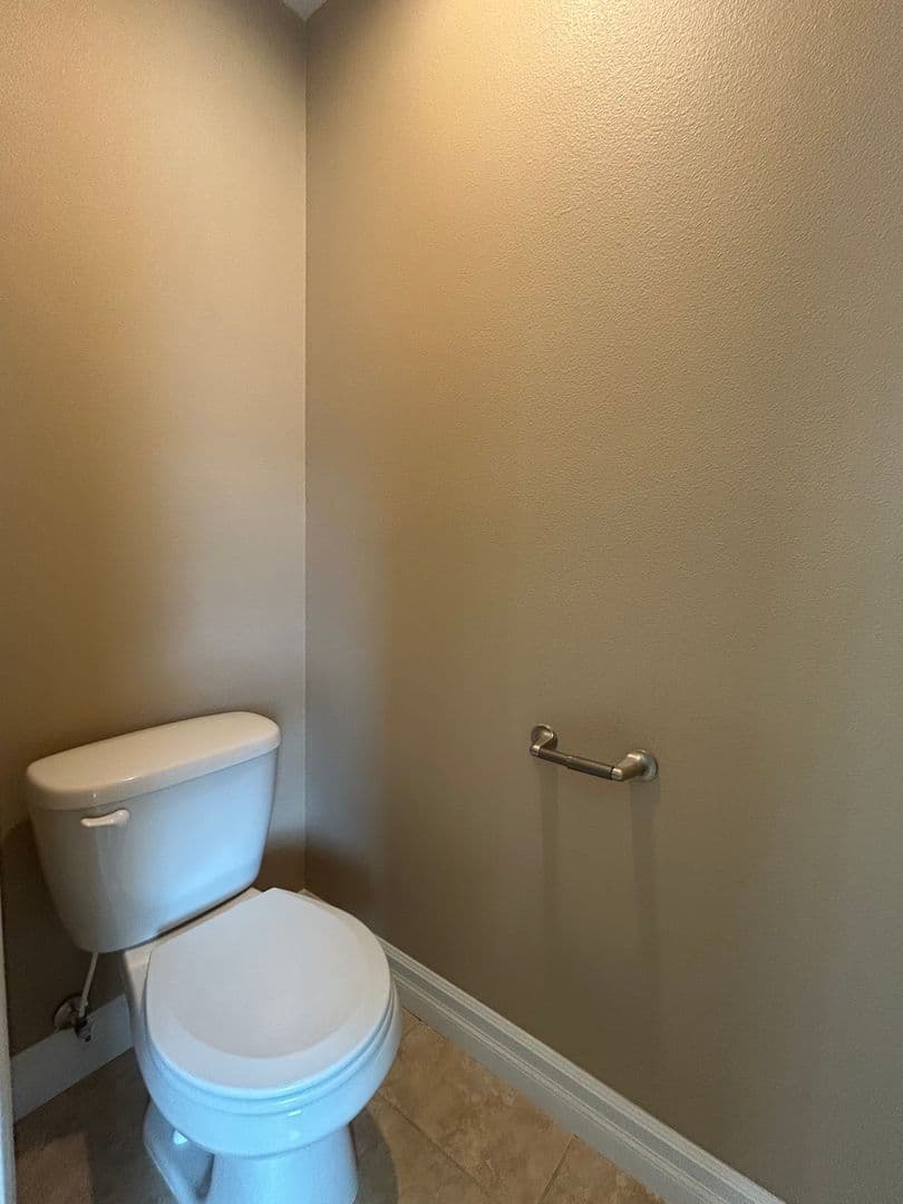 Salem Apartment: Multi